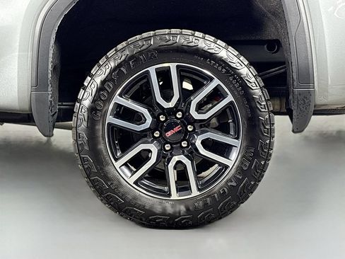 Certified 2026 GMC Sierra 1500 AT4 w/ Technology Package AWD/4WD image 36