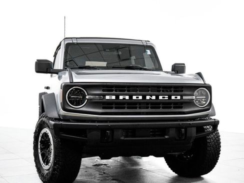 Certified 2024 Ford Bronco Black Diamond w/ Sasquatch Package AWD/4WD image 3