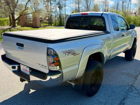 Used 2009 Toyota Tacoma 4x4 Access Cab V6 image 5