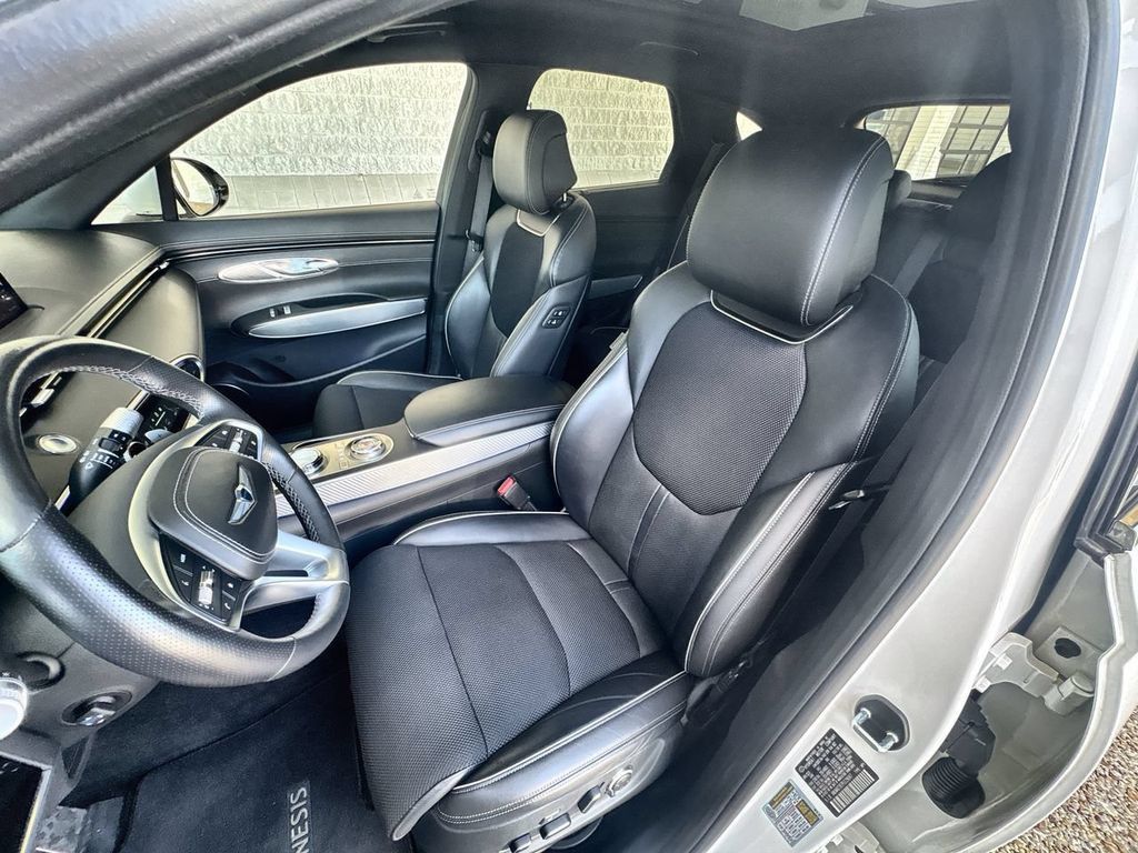 Used 2023 Genesis GV70 2.5T w/ Sport Prestige Package AWD/4WD image 20