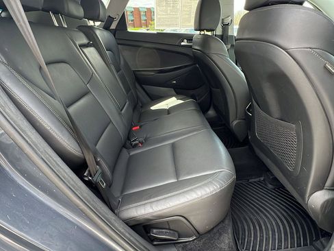 Used 2021 Hyundai Tucson Limited AWD/4WD image 15