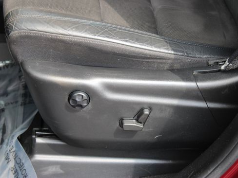 Used 2021 Jeep Grand Cherokee Laredo X image 12