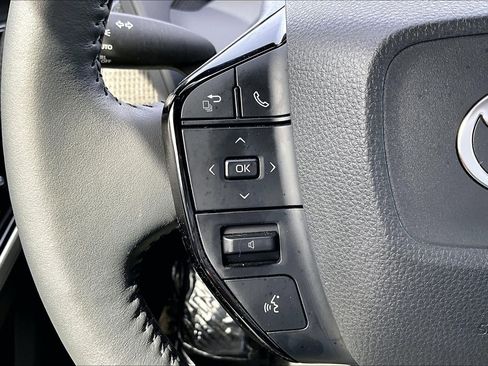 Used 2024 Toyota bZ4X XLE w/ Weather Package image 16