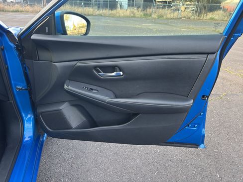 Used 2024 Nissan Sentra SV image 12