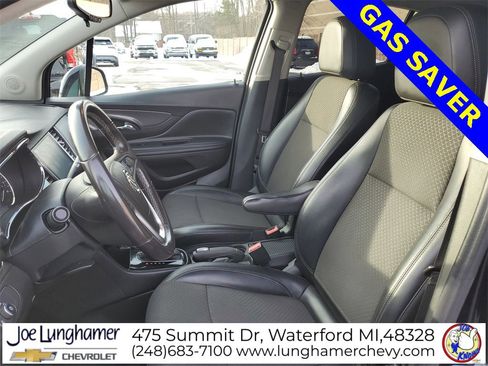 Used 2021 Buick Encore Preferred image 18