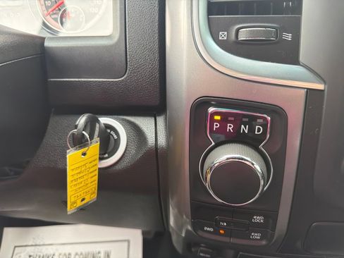 Used 2024 RAM 1500 Warlock AWD/4WD image 35