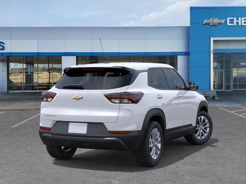 New 2026 Chevrolet TrailBlazer LS FWD image 4