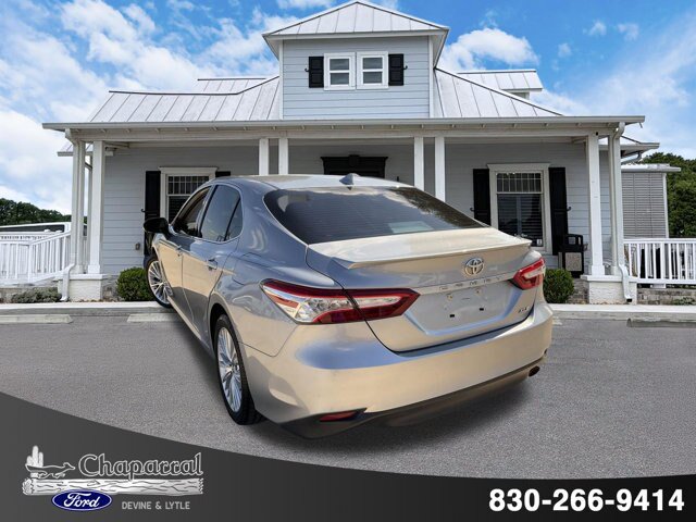 Used 2019 Toyota Camry XLE FWD image 14