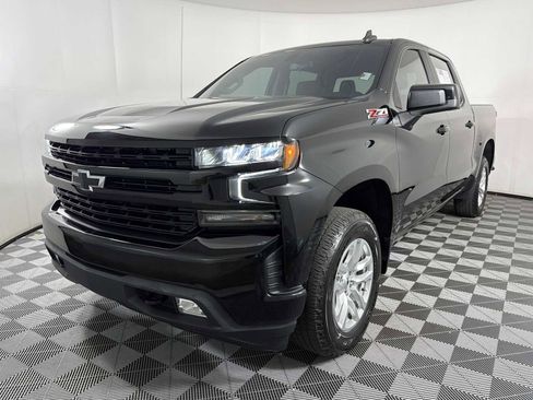 Used 2021 Chevrolet Silverado 1500 RST image 3