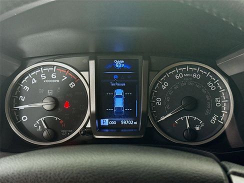Used 2022 Toyota Tacoma SR5 image 12
