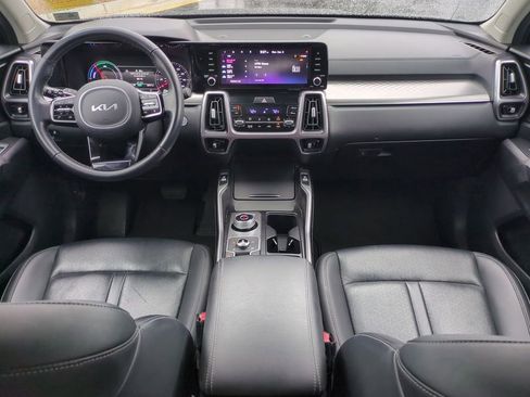 Used 2023 Kia Sorento EX image 15