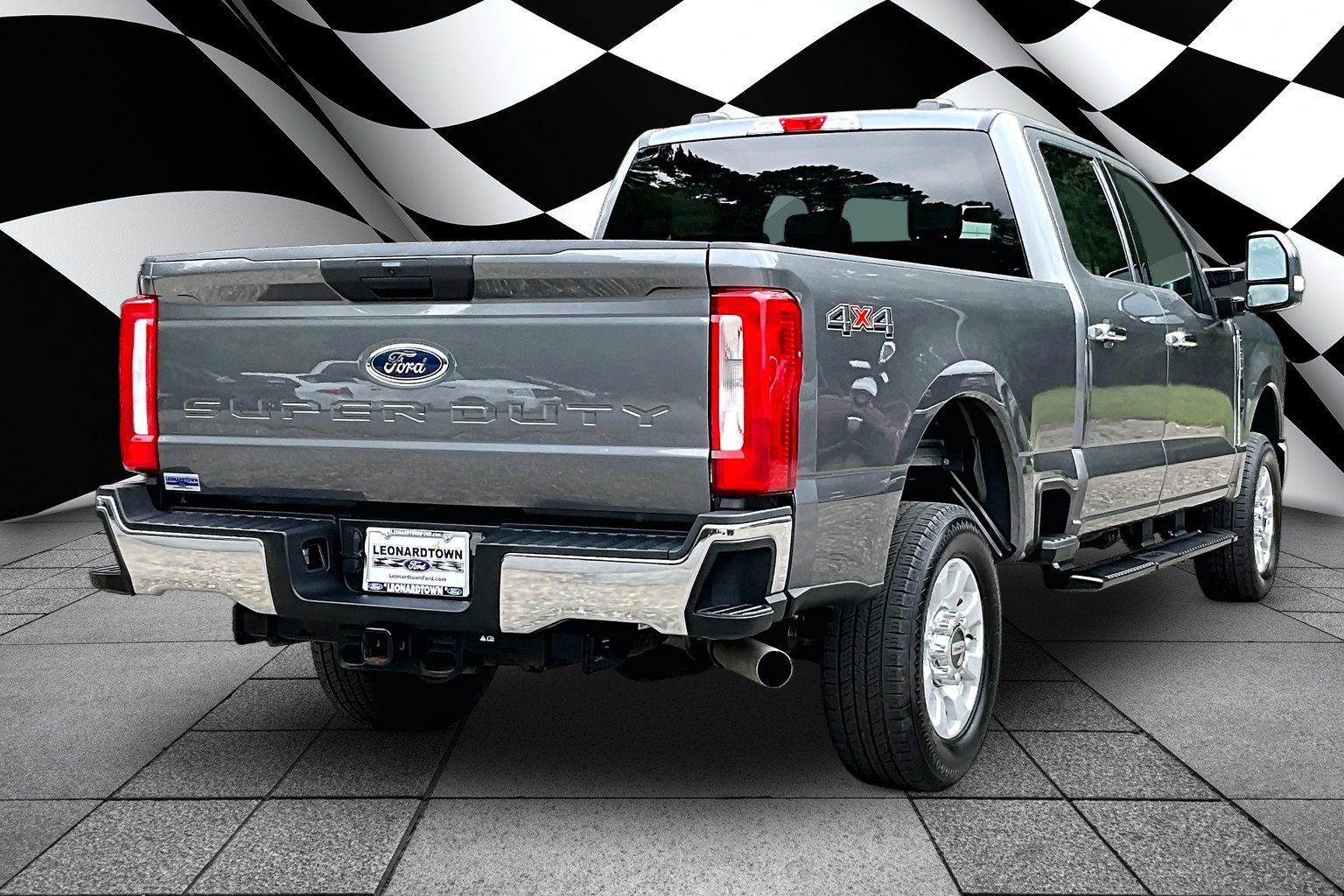 Certified 2023 Ford F250 XLT AWD/4WD image 2
