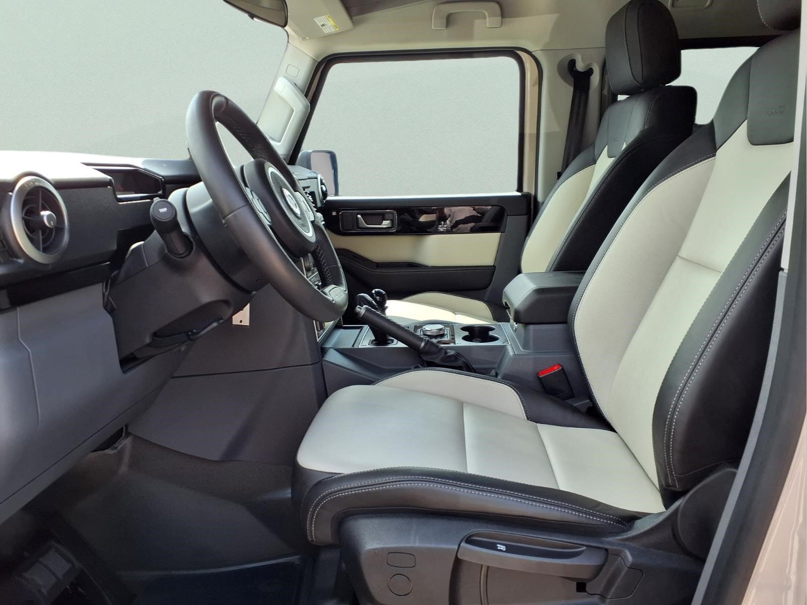 Used 2025 INEOS Grenadier Station Wagon AWD/4WD image 11