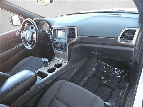 Used 2015 Jeep Grand Cherokee Laredo image 20