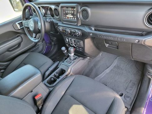 Certified 2023 Jeep Wrangler Unlimited w/ Cold Weather Group image 25