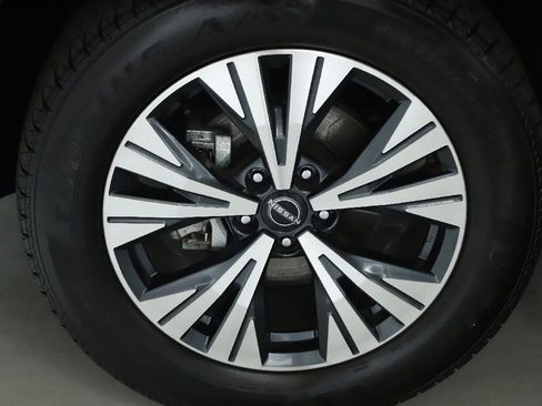 Certified 2023 Nissan Rogue SV AWD/4WD image 39