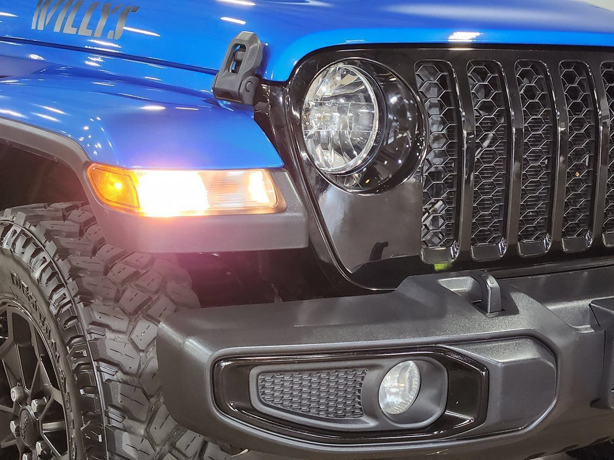 Used 2021 Jeep Gladiator Sport AWD/4WD image 13