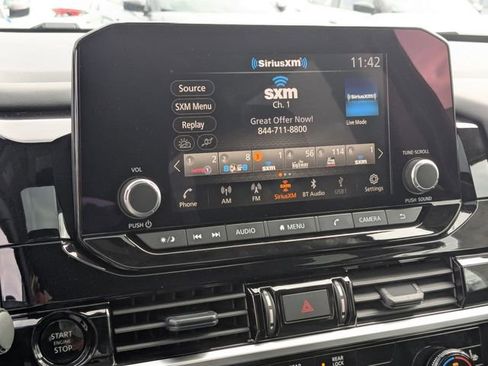 New 2025 Nissan Pathfinder SV w/ SV Premium Package image 20