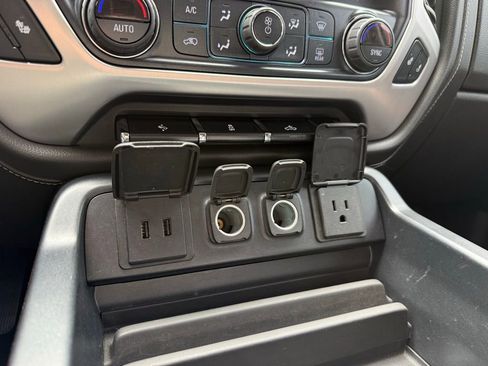 Used 2018 GMC Sierra 1500 SLT w/ SLT Premium Package image 19