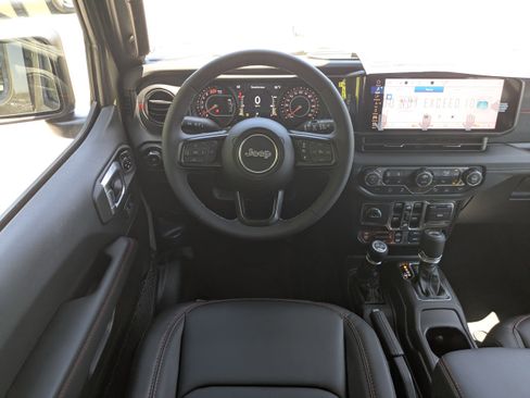 New 2026 Jeep Wrangler Unlimited Rubicon image 14