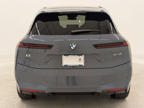 New 2026 BMW iX xDrive60 image 10