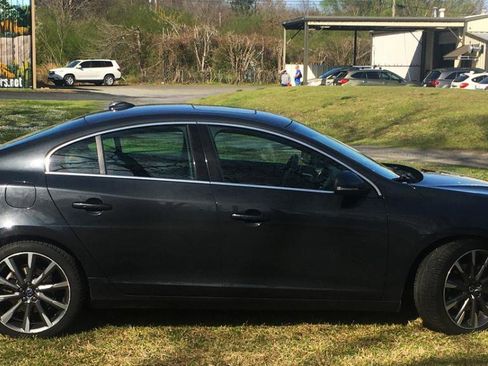 Used 2015 Volvo S60 T5 Platinum image 7