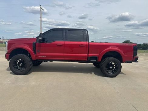 Used 2024 Ford F250 Lariat w/ Lariat Ultimate Package AWD/4WD image 8