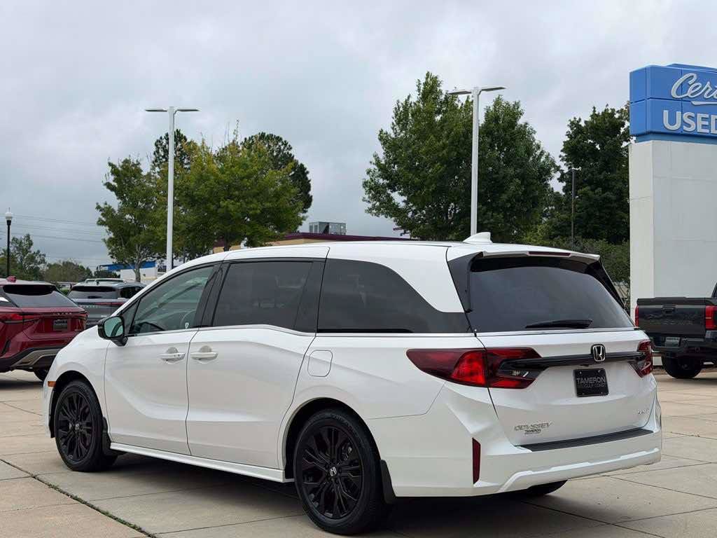 Used 2025 Honda Odyssey Sport-L image 28
