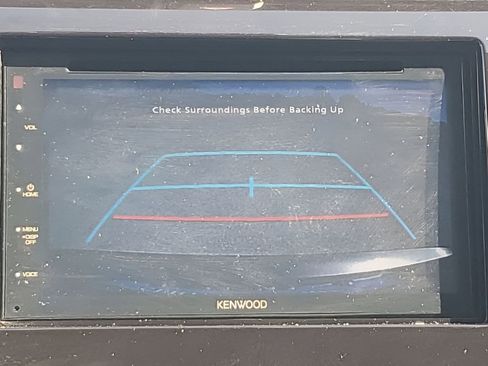 Used 2019 Toyota Camry LE image 30