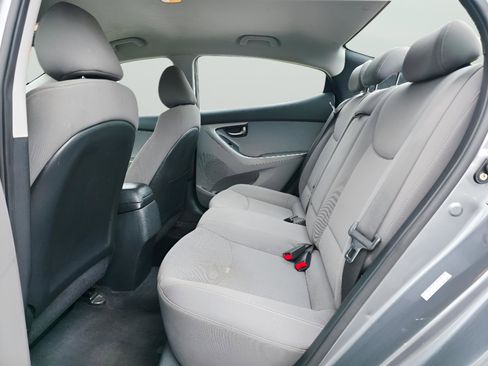 Used 2016 Hyundai Elantra SE FWD image 8