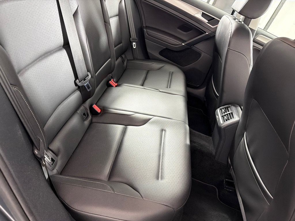 Used 2016 Volkswagen Golf SE FWD image 21
