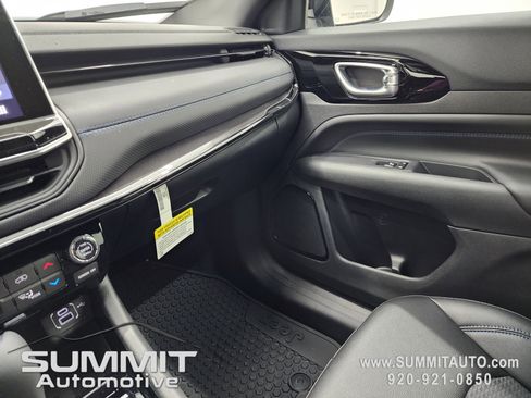 New 2026 Jeep Compass Latitude w/ Quick Order Package 29K AWD/4WD image 12