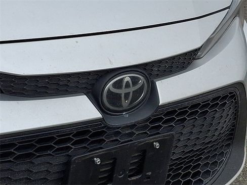Used 2020 Toyota Corolla LE image 5
