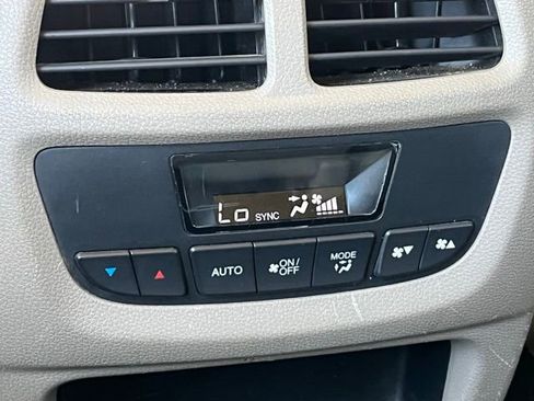 Used 2016 Honda Pilot EX image 14