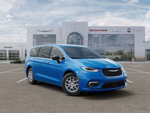 New 2026 Chrysler Pacifica Select FWD image 5