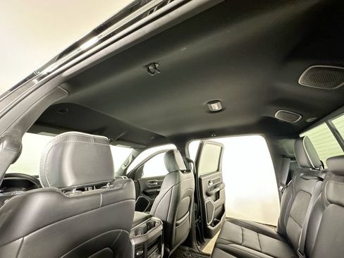 Used 2025 RAM 1500 Laramie w/ Sport Appearance Package AWD/4WD image 13