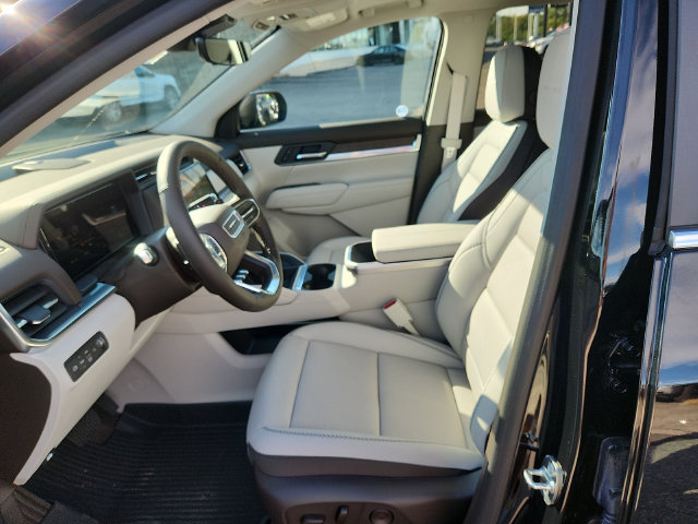 New 2027 GMC Terrain Denali w/ LPO, Black Badging Package AWD/4WD image 9