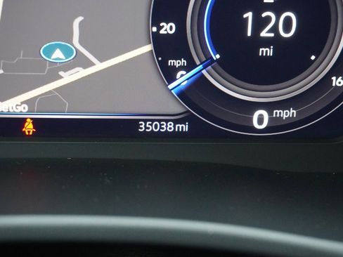 Used 2022 Volkswagen Atlas SEL image 12