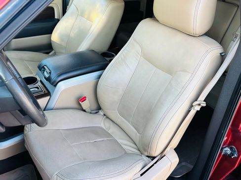 Used 2014 Ford F150 Lariat w/ Equipment Group 502A Luxury image 21