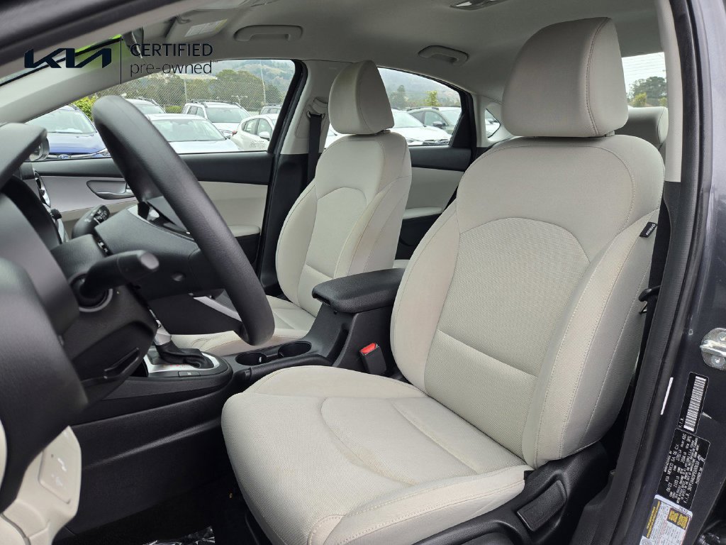 Used 2023 Kia Forte LXS w/ LXS Technology Package FWD image 15