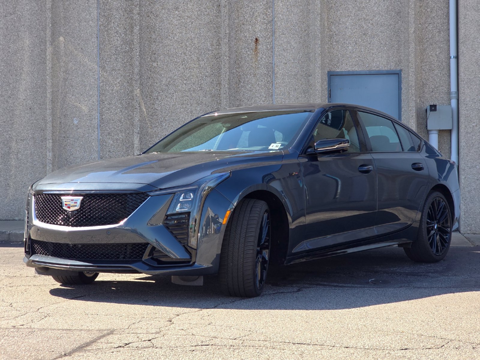 Certified 2025 Cadillac CT5 V w/ LPO, ONYX Package AWD/4WD image 4
