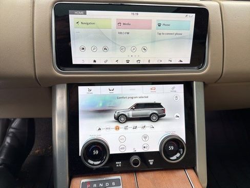 Used 2019 Land Rover Range Rover HSE image 19