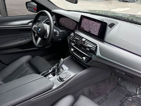 Used 2021 BMW 540i w/ M Sport Package RWD image 29