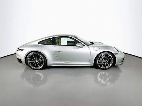 Used 2024 Porsche 911 Carrera image 8