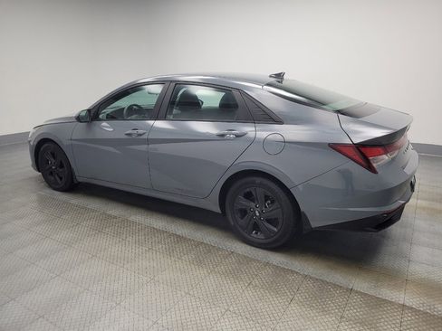 Used 2022 Hyundai Elantra SEL w/ Convenience Package image 3