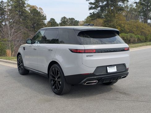 Certified 2024 Land Rover Range Rover Sport SE image 7