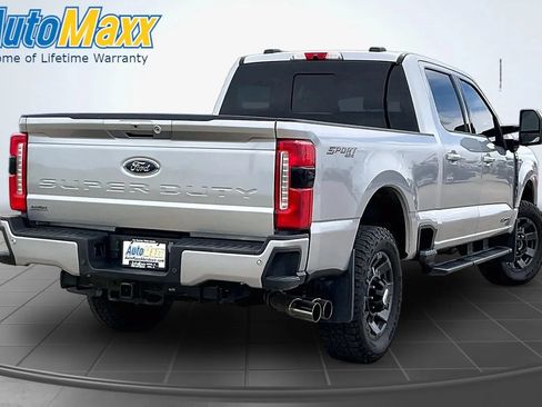 Used 2023 Ford F250 Lariat w/ Sport Appearance Package AWD/4WD image 9