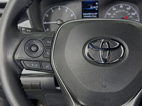 Used 2023 Toyota Corolla SE w/ Carpet Mat Package (TMS) FWD image 13