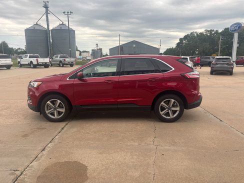 Used 2022 Ford Edge SEL w/ Convenience Package AWD/4WD image 6