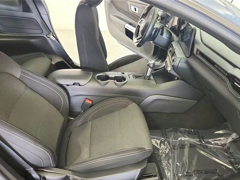 Used 2025 Ford Mustang GT RWD image 36